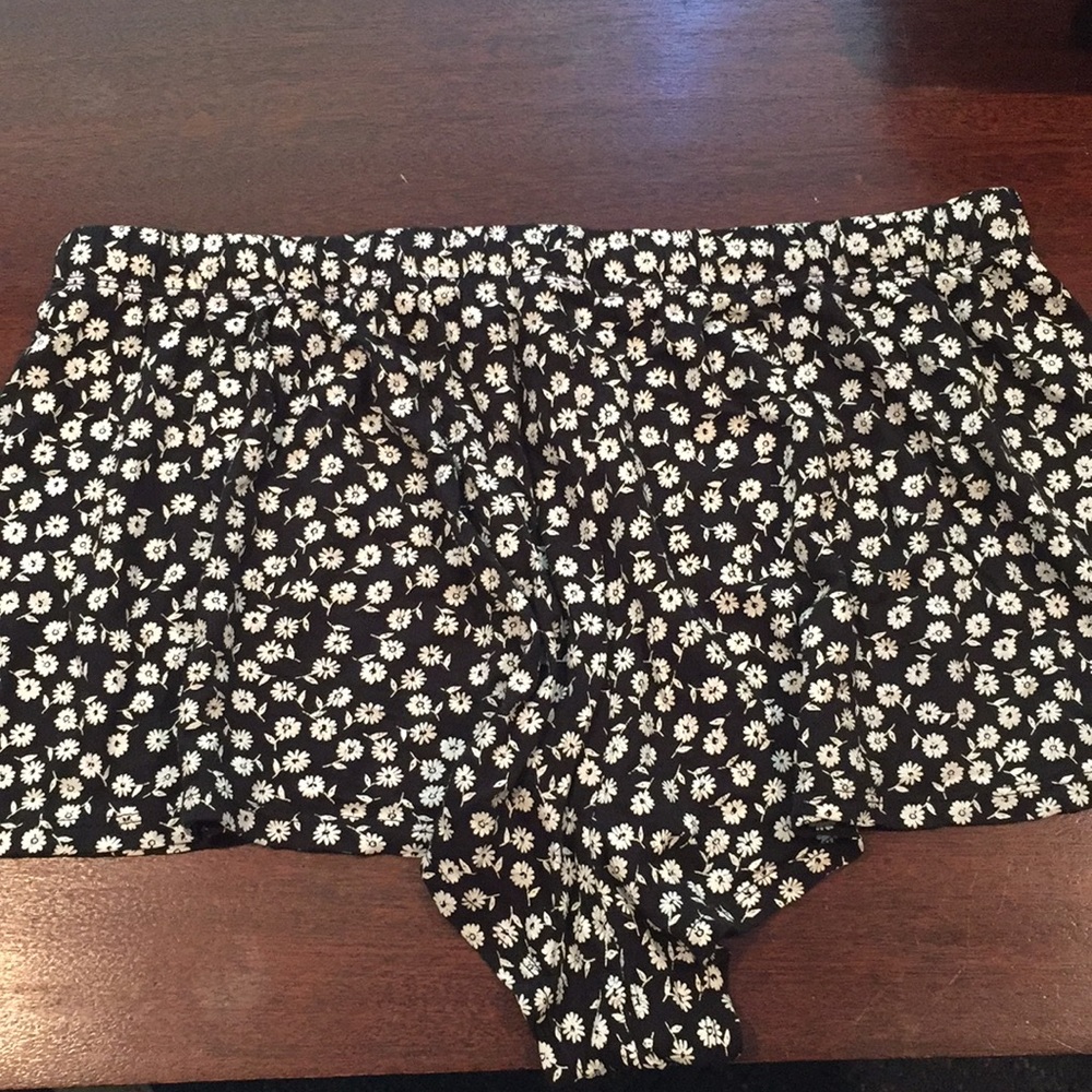 🍱 drawstring shorts 🍱 - Picture 2 of 5